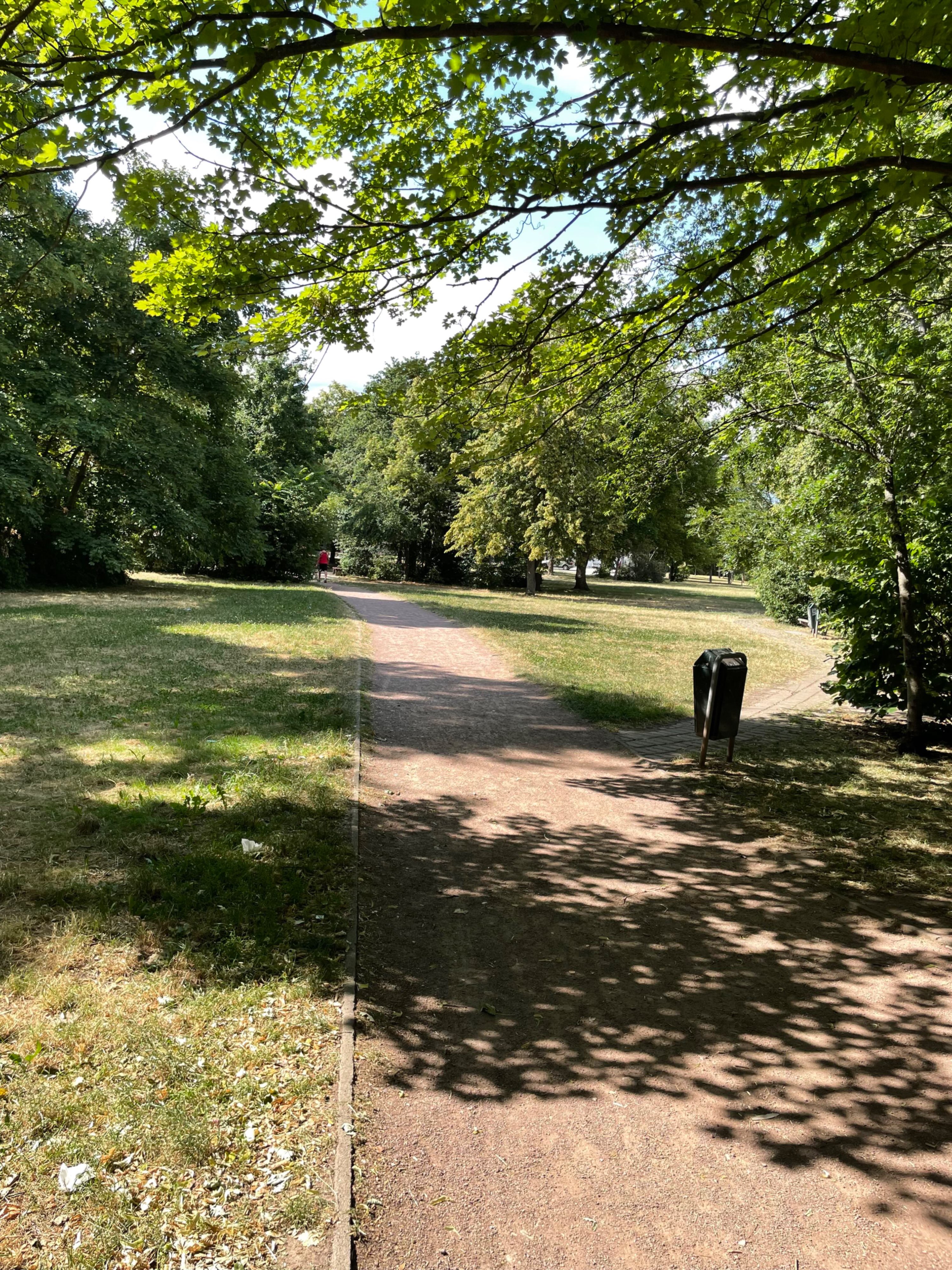 Zentrum Wohnkomplex IV (Park)